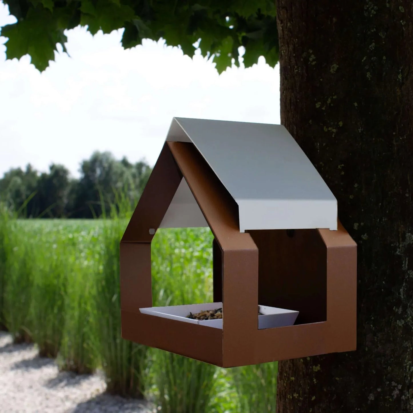 Vogelvoederhuisje 'The Barn' bruin